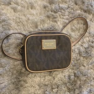 Michael Kors Crossbody Bag